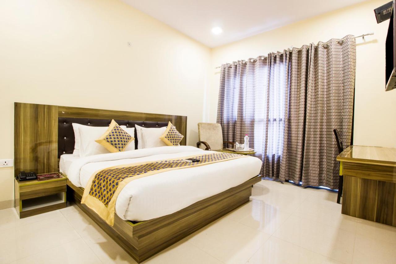 Fabhotel Signature Cyber Park دلهي المظهر الخارجي الصورة
