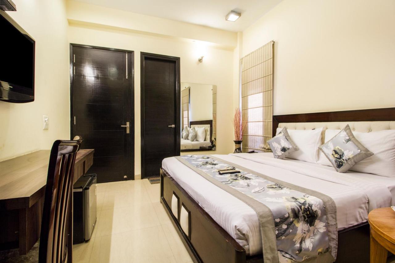 Fabhotel Signature Cyber Park دلهي المظهر الخارجي الصورة