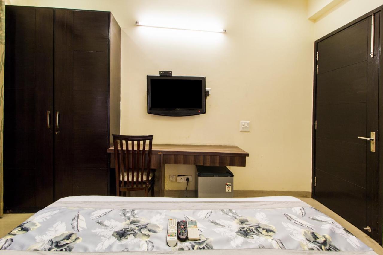 Fabhotel Signature Cyber Park دلهي المظهر الخارجي الصورة
